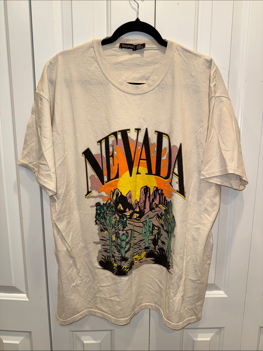 Boohoo Cream Nevada Sunset Graphic Tee